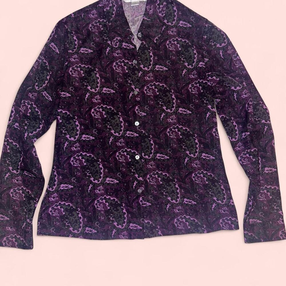 Petite Sophisticate purple and black paisley button up women's size 4